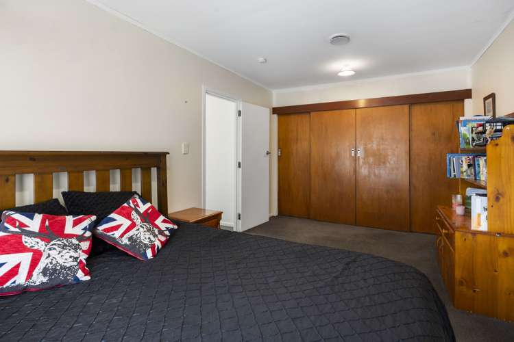 1 Totara Terrace Inglewood_9