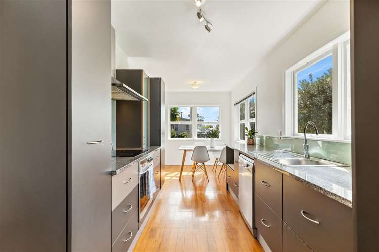 2 Talavera Place Te Atatu South_8