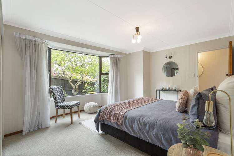 29 Easther Crescent Kew_10