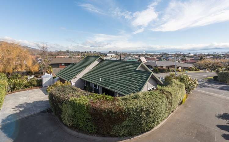 12 Clairmont Heights Stoke_21