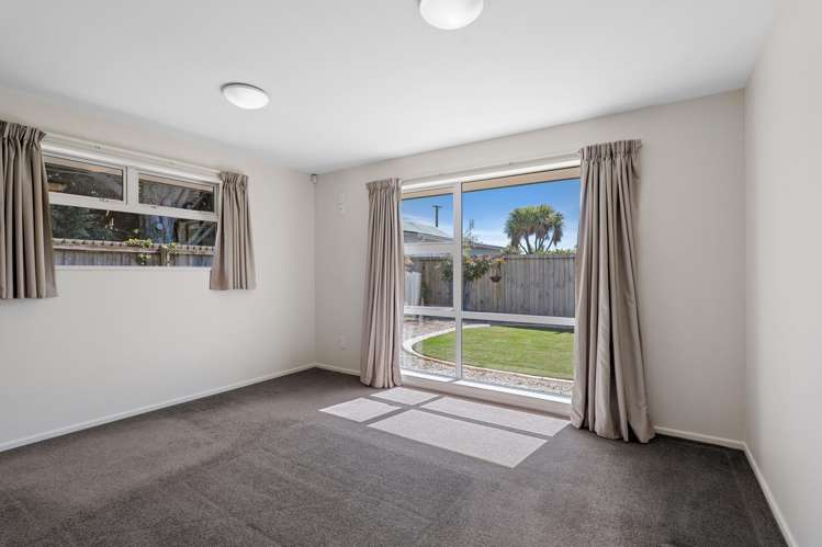 8 Russell Street Darfield_10