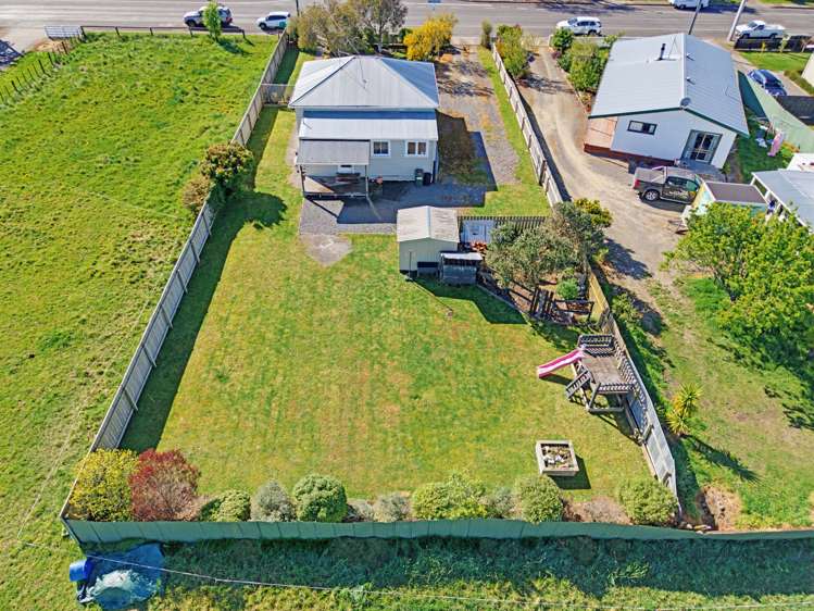 78 Racecourse Road Waipukurau_26