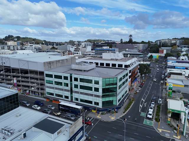 435 Khyber Pass Road Newmarket_4