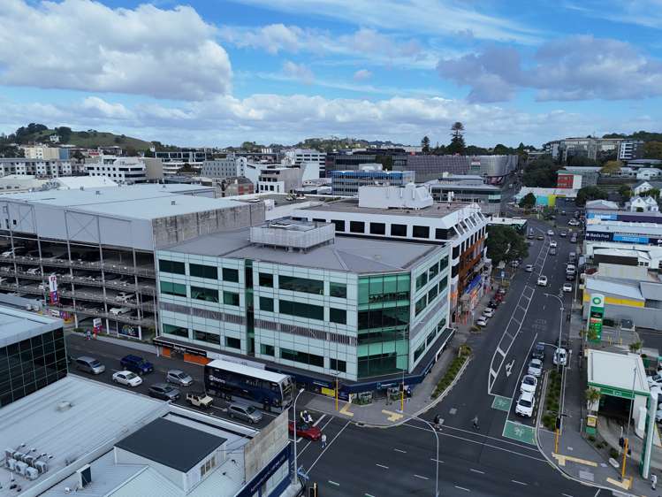 435 Khyber Pass Road Newmarket_4