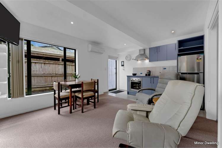 2/55 Normanton Street Glenfield_12