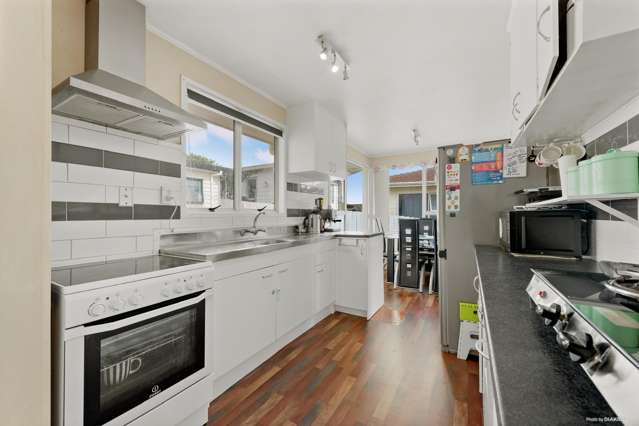 21 Frobisher Way Clendon Park_3