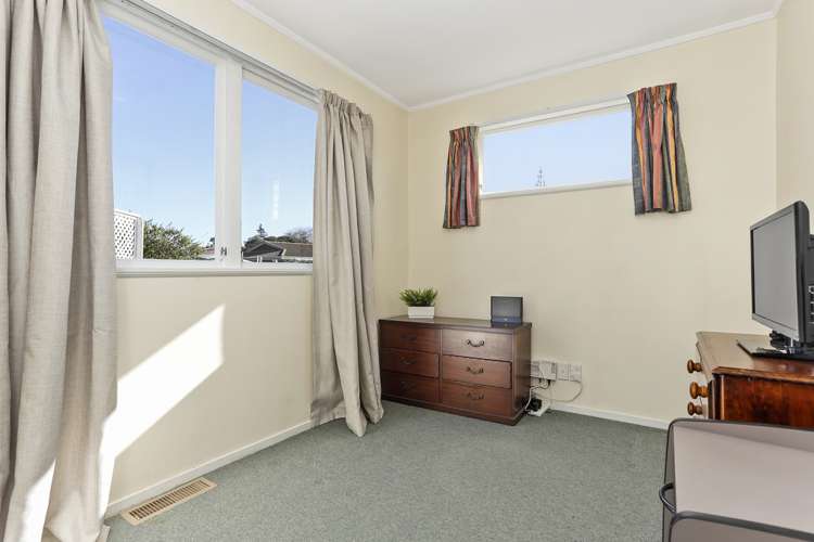 49 Bodi Place Te Atatu South_9