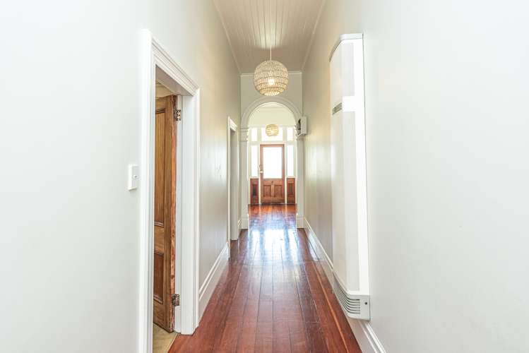 47 Mount View Road Bastia Hill_11