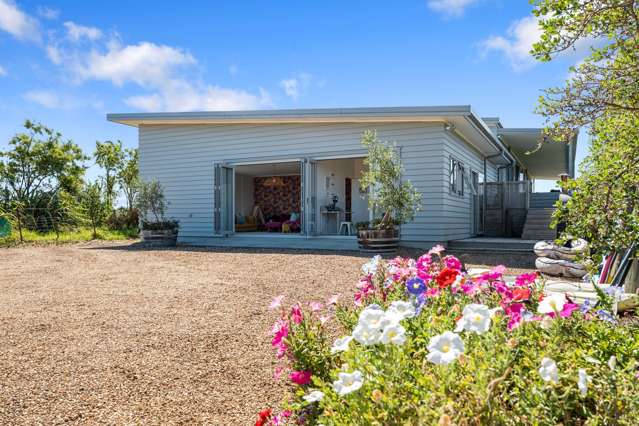 99 Cowes Bay Road Waiheke Island_2