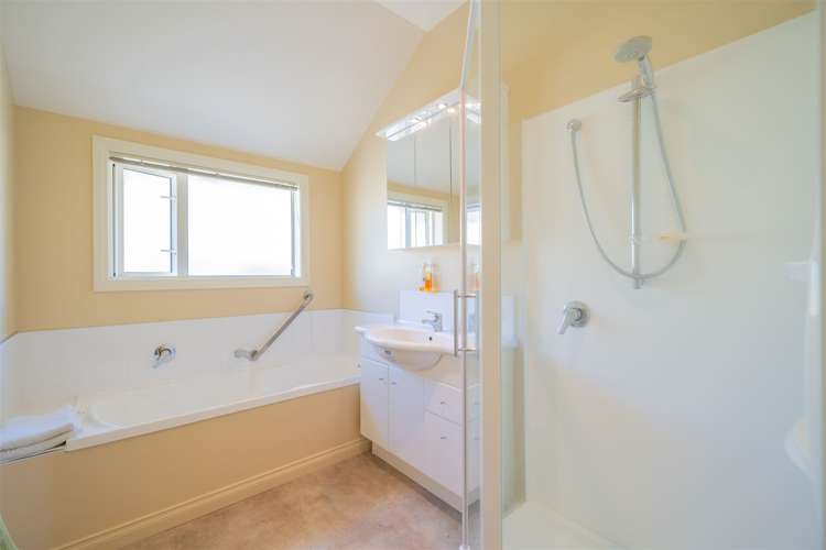 25 Muriwai Drive Manapouri_17