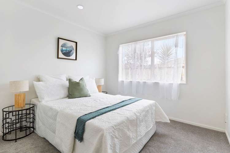 51 Nicholas Gibbons Drive Clendon Park_13