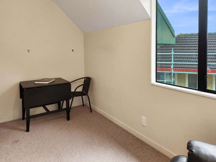 16 McBain Grove 10597_7