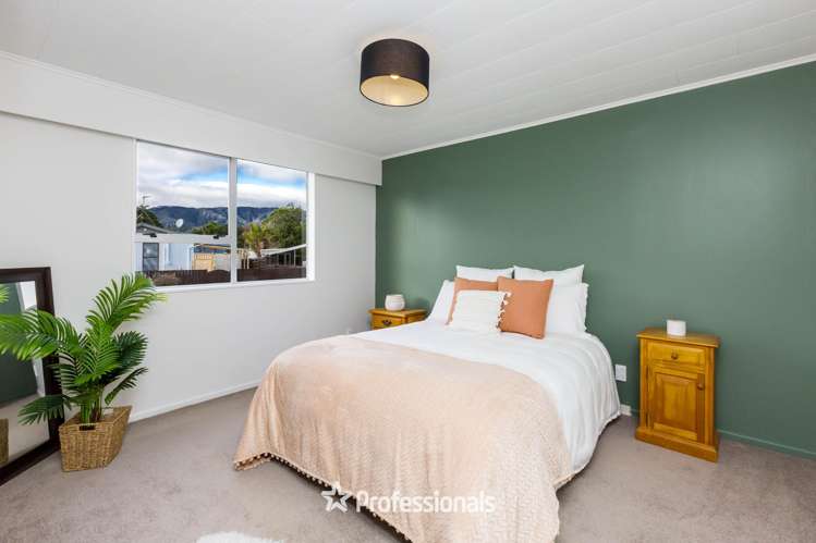 5 Camden Road Totara Park_11