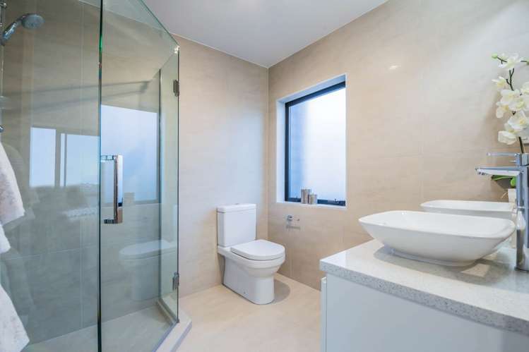 7 Eastreef Court Long Bay_11