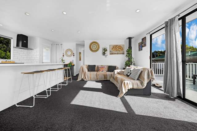 18 Pitcher Place Glen Eden_4