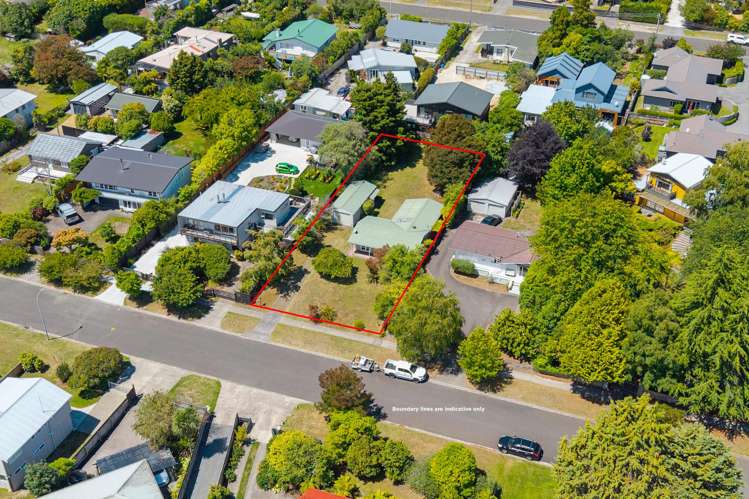 1 and 2/12 Kereru Street Two Mile Bay_31