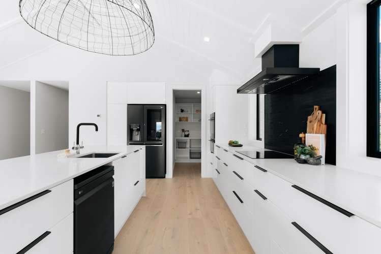 19 Falconer Rise Jacks Point_7