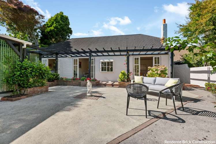 27 Kenneth Small Place Remuera_24