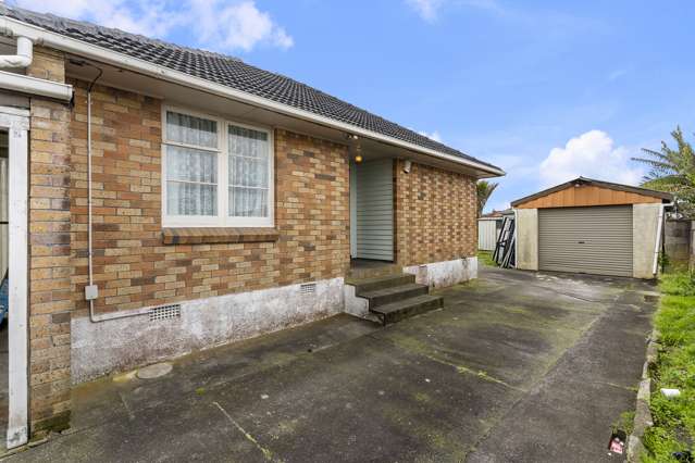 42 Mcannalley Street Manurewa_2
