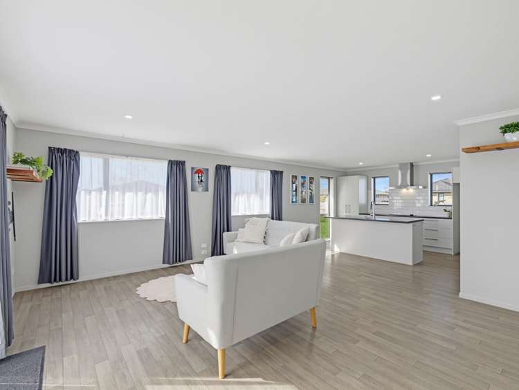 98 Sir John Mckenzie Avenue Yaldhurst_2