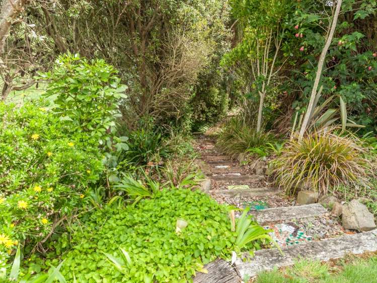 435 Waikawa Beach Road Manakau_19