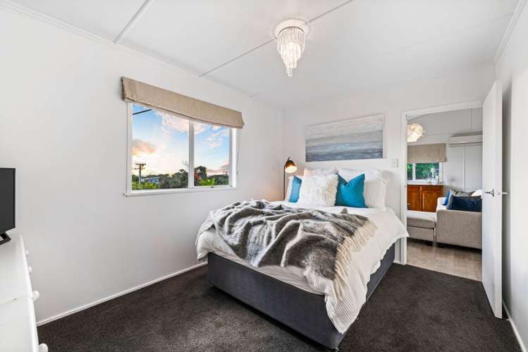 14 Domain Crescent Muriwai_12