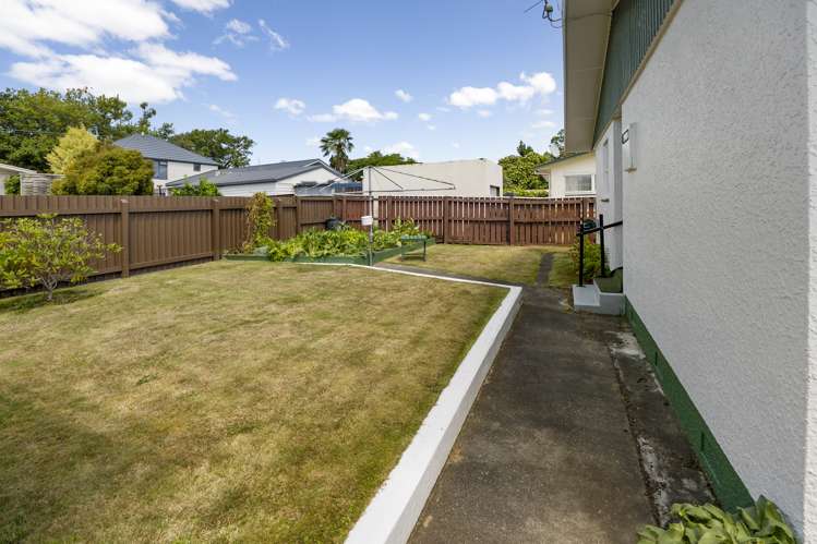 3 Leicester Street Stoke_17