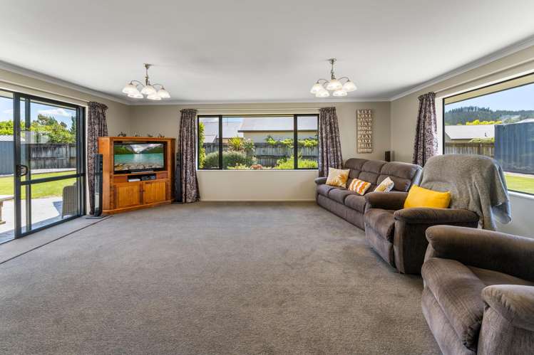 2 Mayer Crescent Wakefield_12