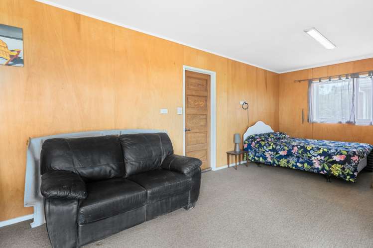 1518 Old North Road Helensville_26