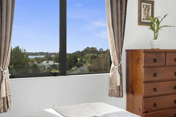 6 Poike Road Hairini_14