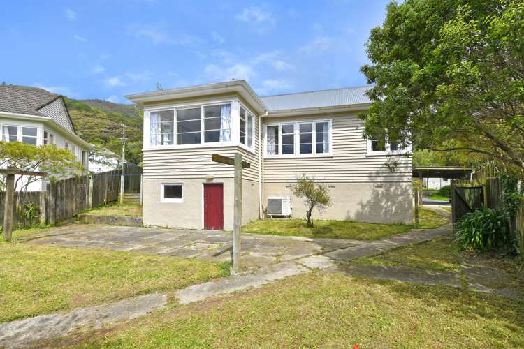 48 Wilkie Crescent Naenae_9