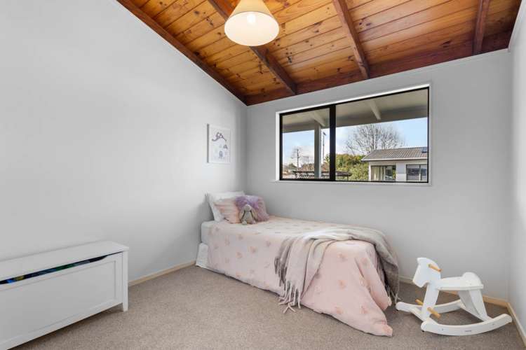 16 Parakai Avenue Parakai_6