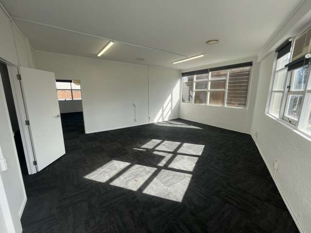 53 Davis Crescent Newmarket_1