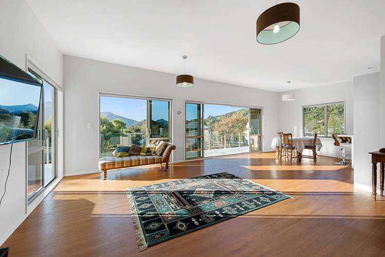 6 Phillips Road Anakiwa and Surrounds_5