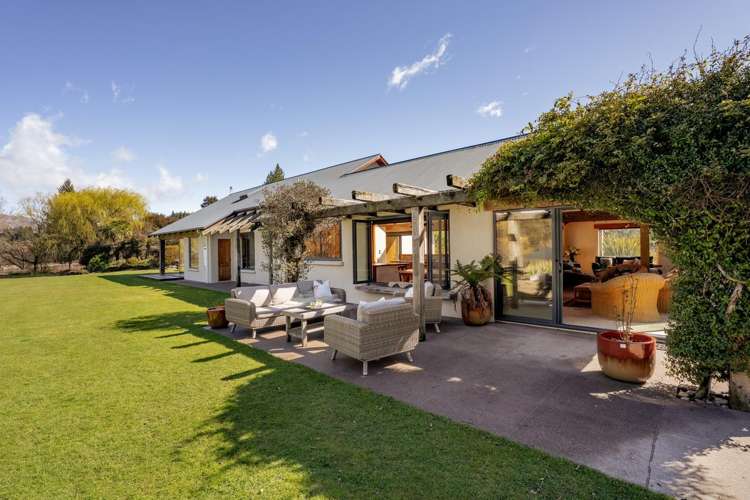 508 Lake Hawea - Albert Town Road Albert Town_3