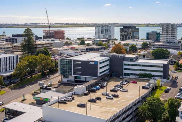 Part Level 1/247 Cameron Road Tauranga Central_16