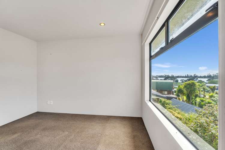 99 Main Road Tairua_19