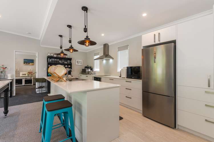 39 Rainforth Street Roslyn_5