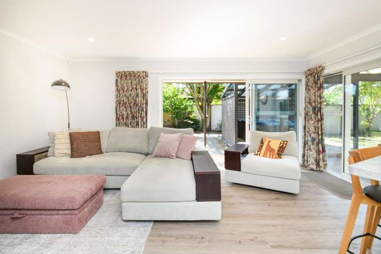 12 Truscott Grove Awapuni_7