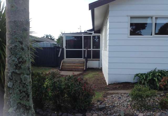 3 Dan Tori Place Orewa_3