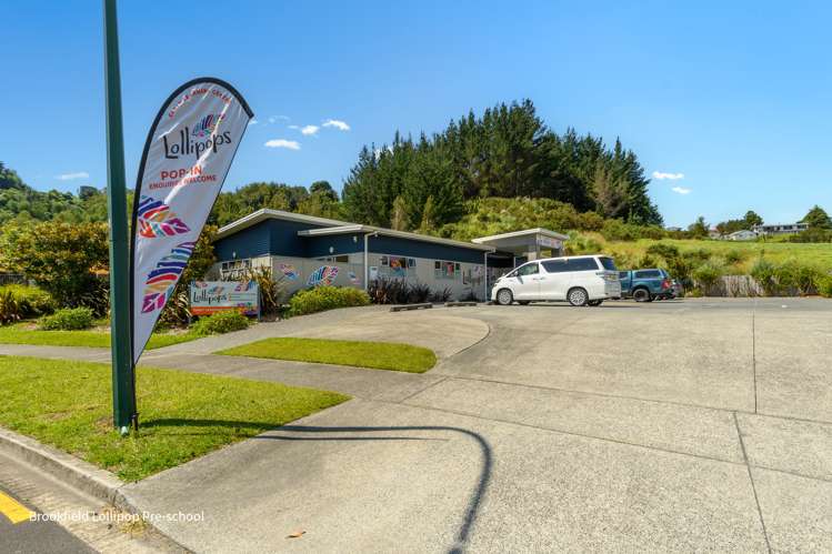 27 Jude Way Brookfield_19