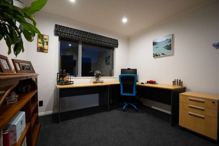 3 Riverstone Grove Hokowhitu_24