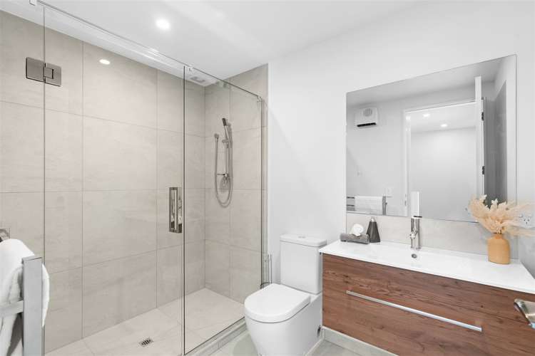 1/6 Skibbereen Drive Halswell_14