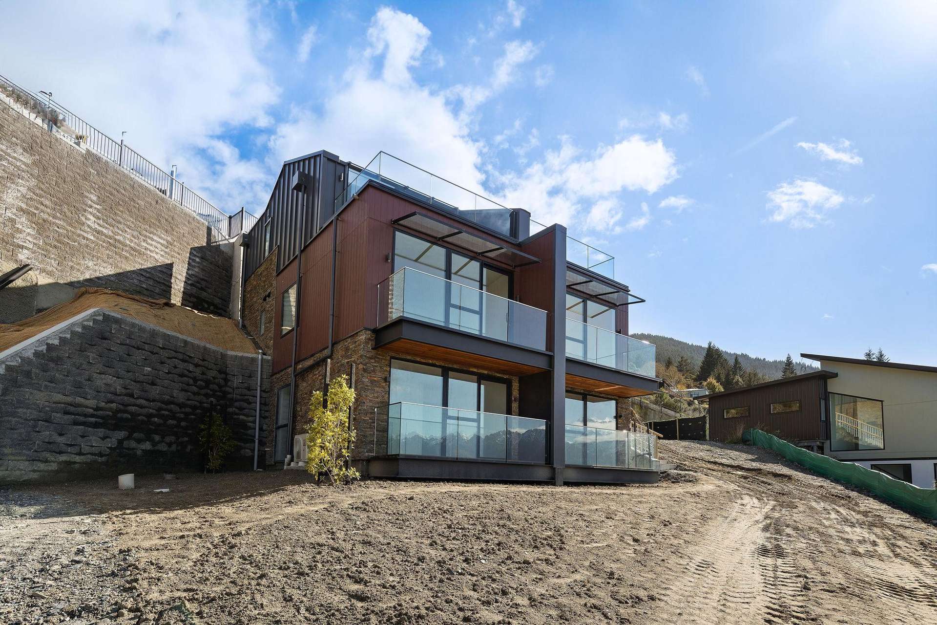 108 Wynyard Crescent Fernhill/Sunshine Bay_0