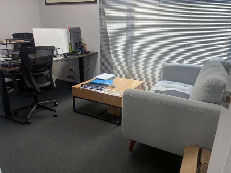 100B Bush Road Albany_5