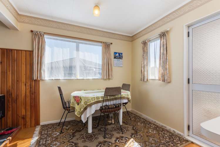 8 Taonui Street Waitarere Beach_11