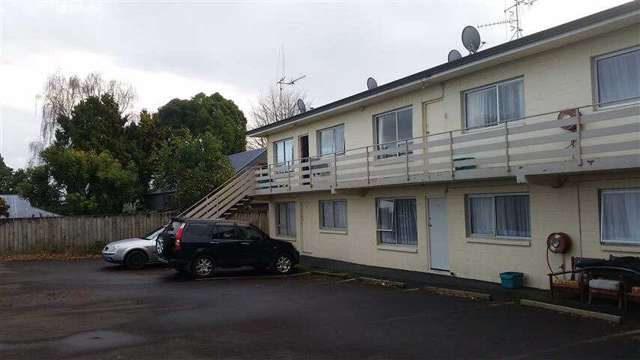 Two Bedroom Unit - Claudelands - Downstairs unit