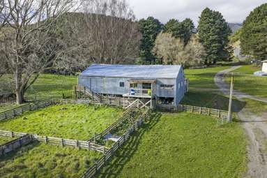 1015 Waitara Road_4