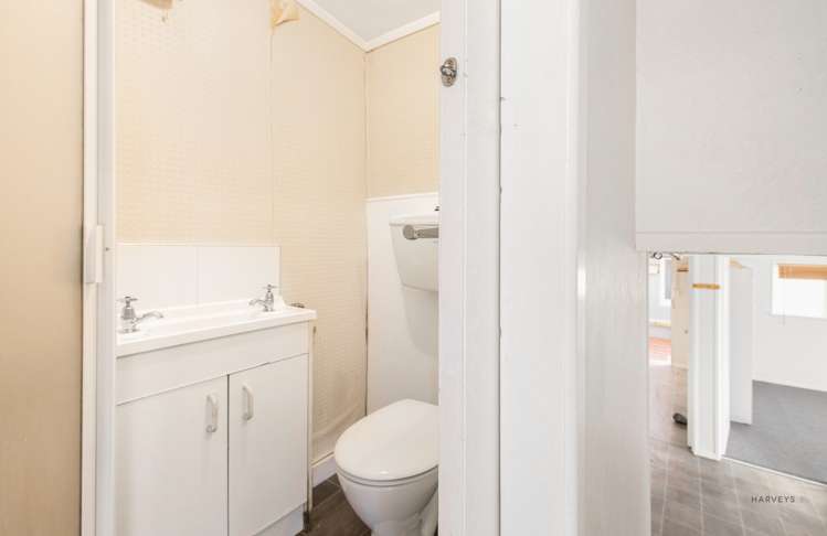 32 Captain Scott Road Glen Eden_13