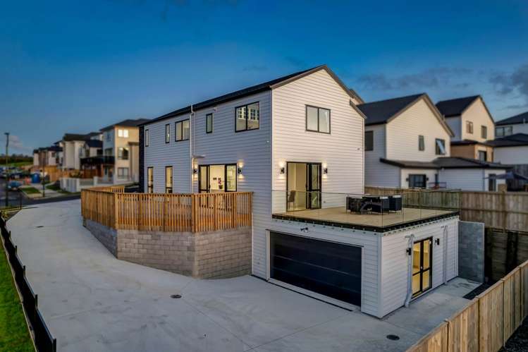 22 Tannaghmore Drive Flat Bush_6